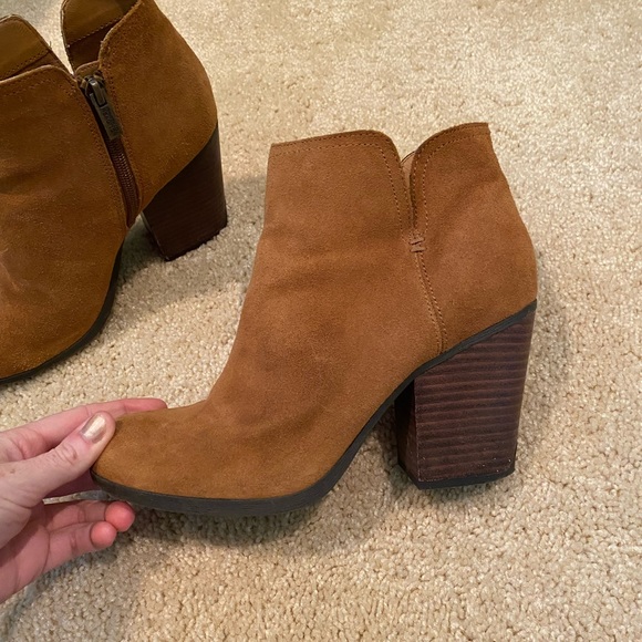 Cognac/Brown Heeled Booties - Picture 3 of 7